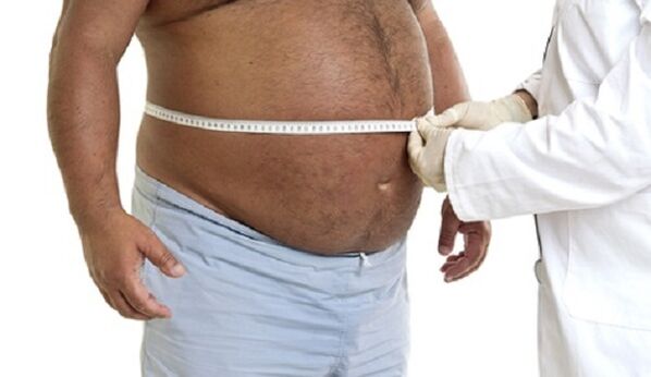 the doctor determines how to lose weight for an obese man